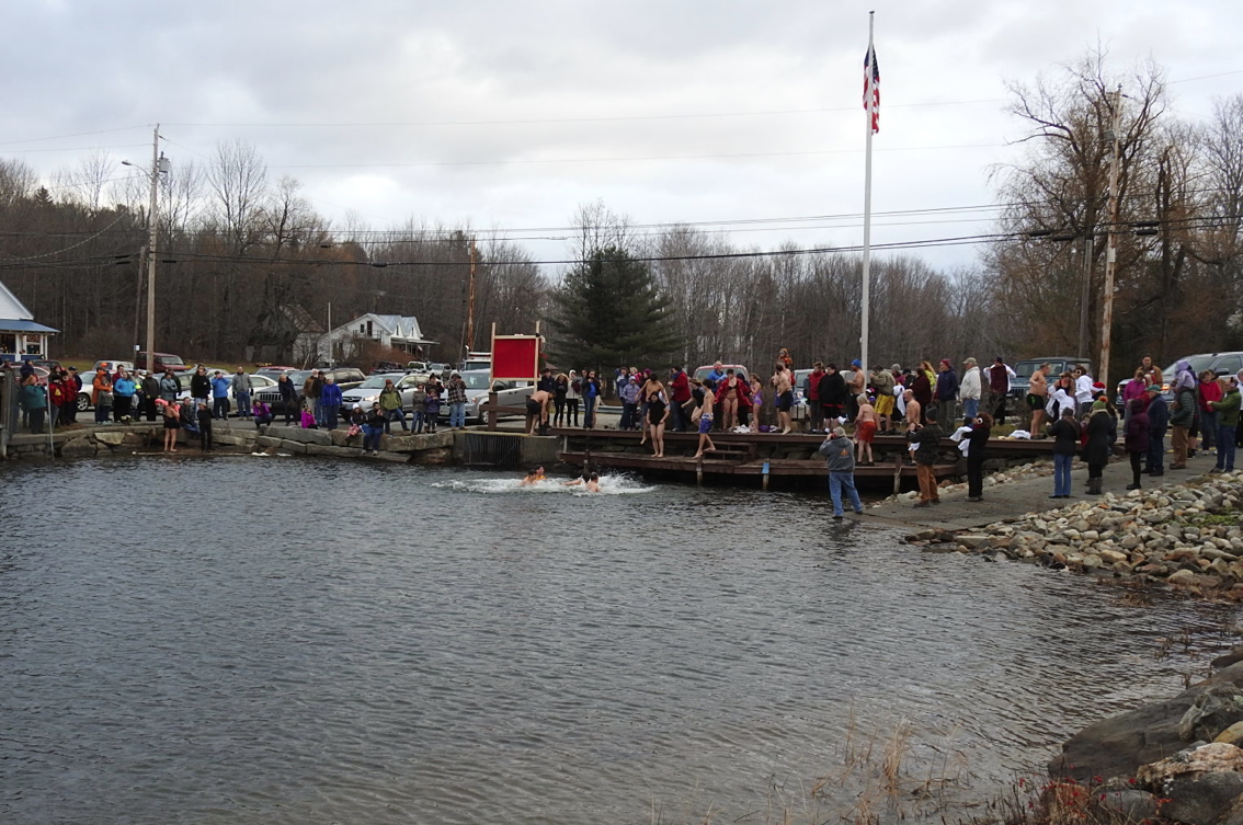 A good-sized crowd turnout out to see the Franklin County Polar Bear Club members take a swim on Dec. 3. 